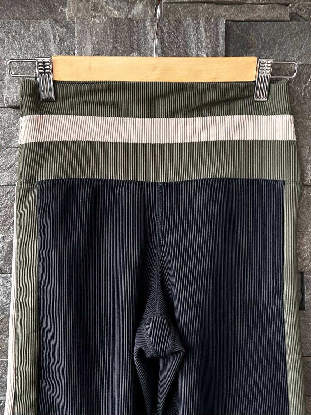 Beach Riot - Melinda Colorblock Ribbed Leggings - Picture 2 of 6